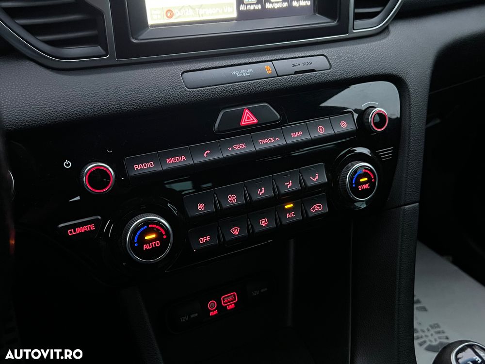 Kia Sportage 2.0 CRDI 2WD Attract - 17