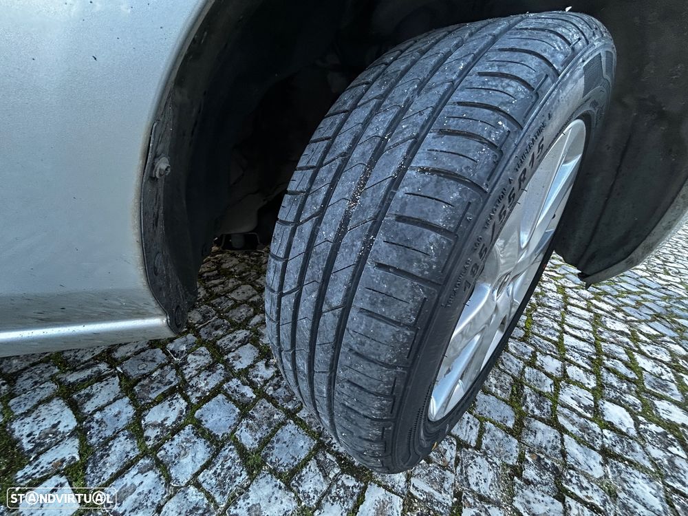 Mazda 2 1.3 MZR Core - 20