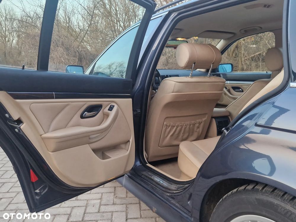 BMW Seria 5 - 10