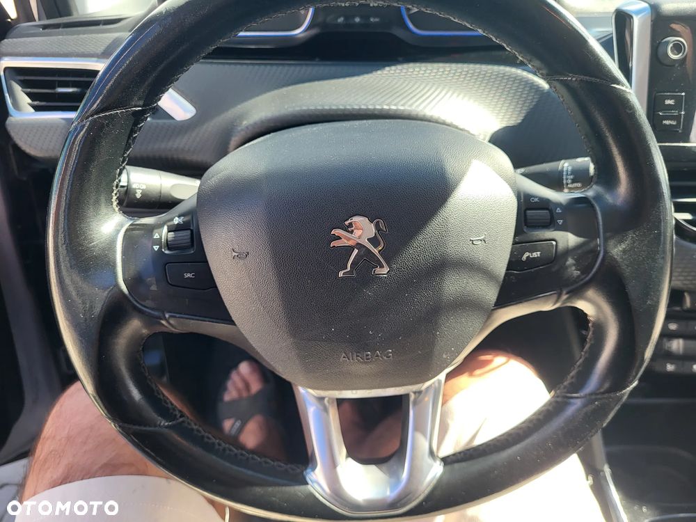 Peugeot 2008 - 18