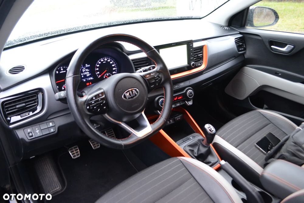 Kia Stonic 1.0 T-GDI 120 Platinum Edition - 8