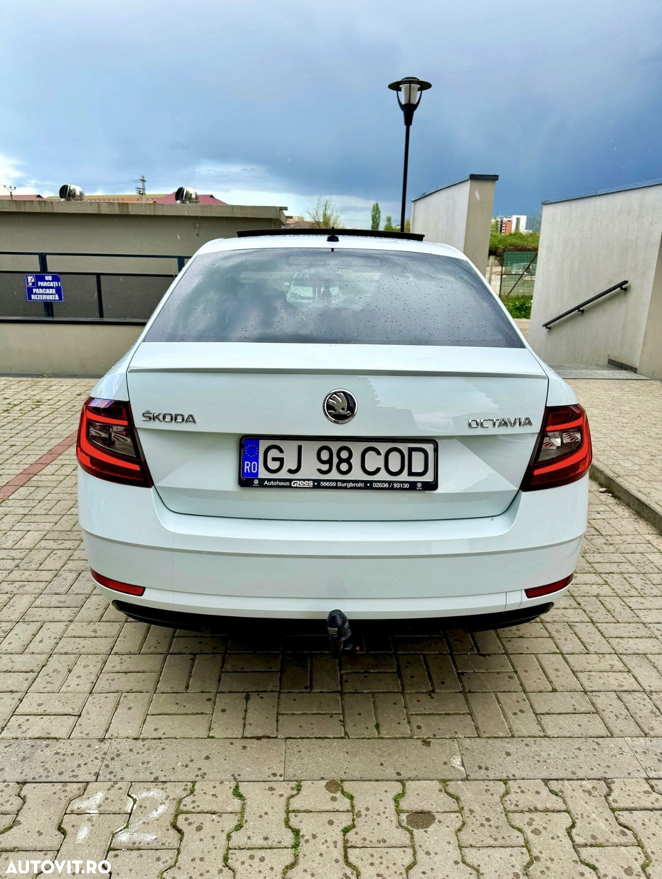 Skoda Octavia 2.0 TDI DSG Style - 4