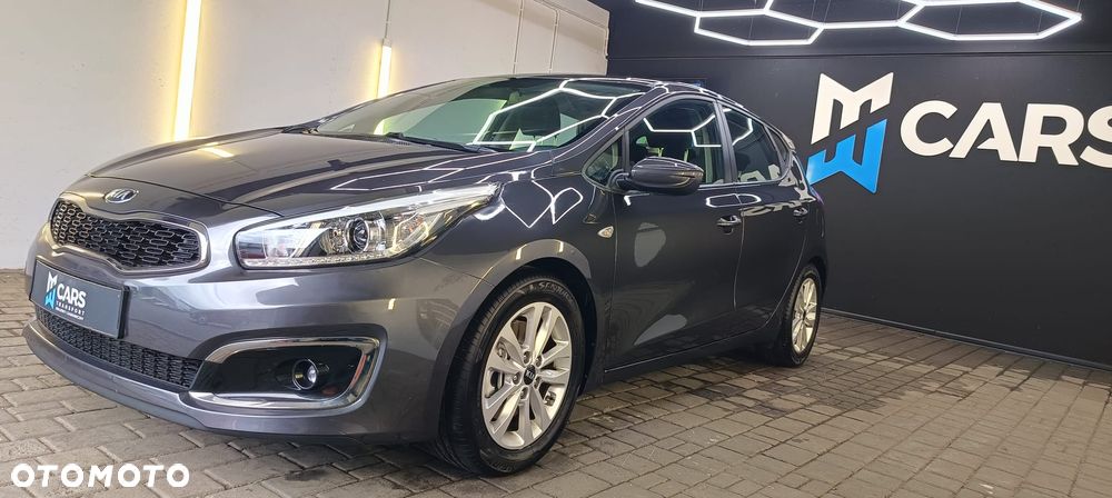 Kia Ceed - 6