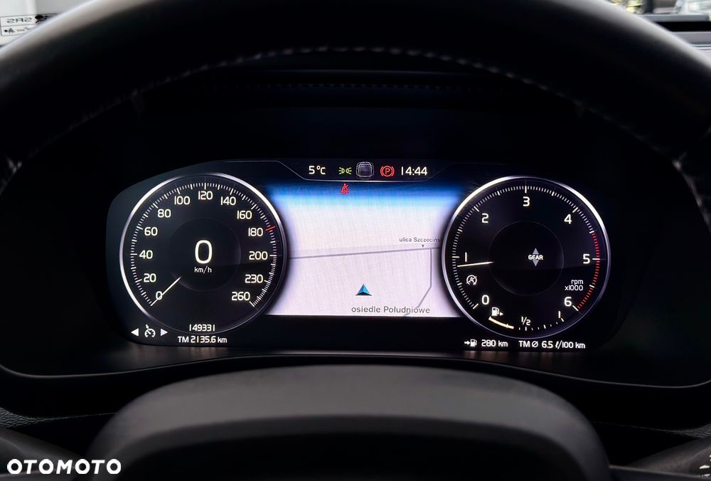 Volvo XC 40 D3 Momentum - 26