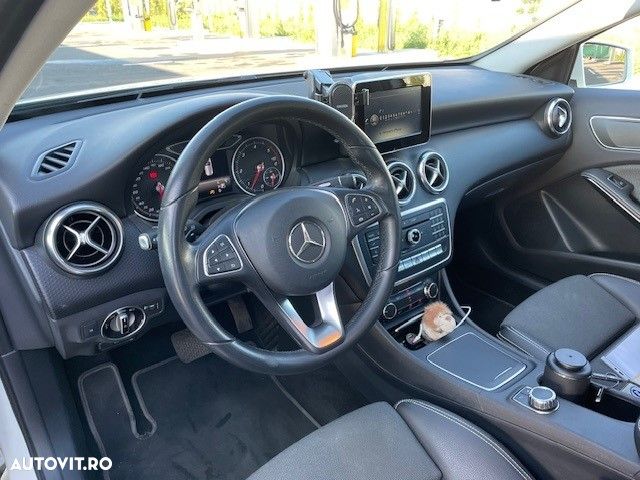 Mercedes-Benz A 200 - 11