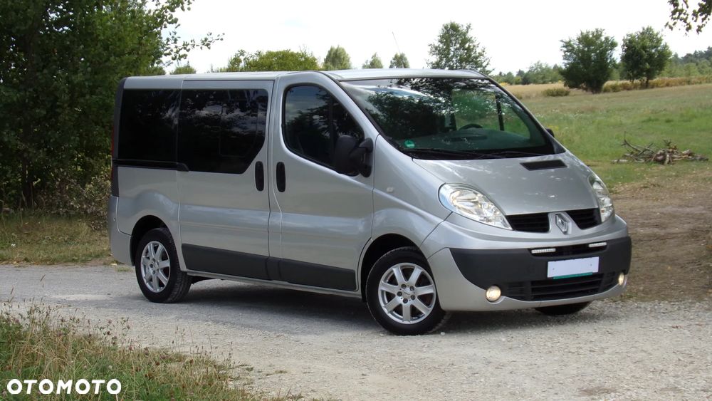 Renault Trafic 2.0 dCi 115 Passenger Expression - 2