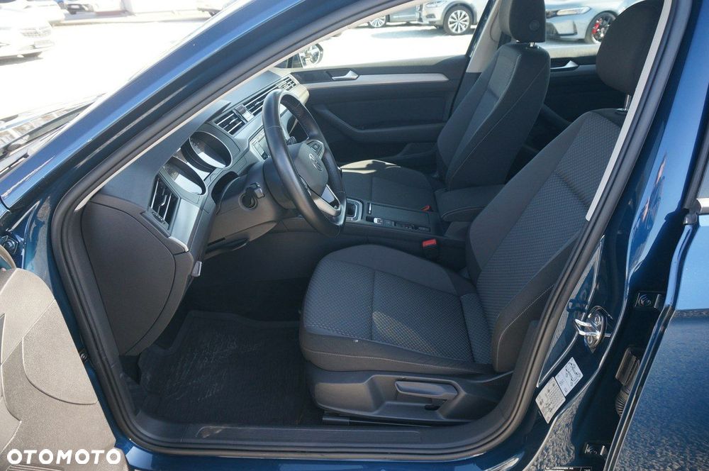 Volkswagen Passat Variant 2.0 TDI EVO Essence - 21