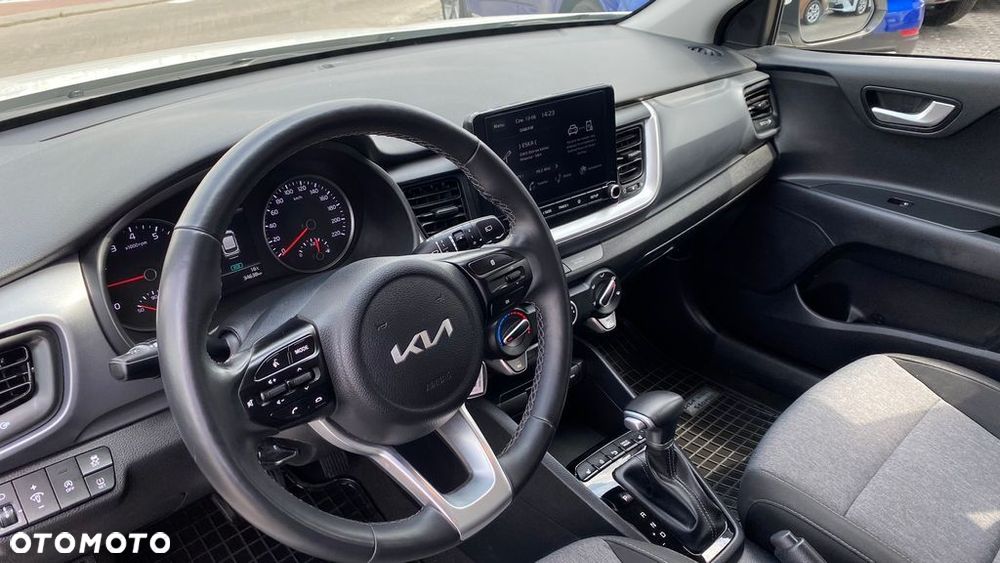 Kia Stonic - 8