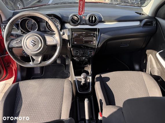 Suzuki Swift 1.2 Premium Plus - 11