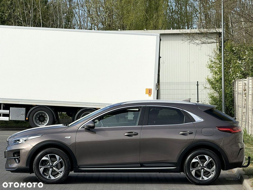Kia XCeed 1.0 T-GDI L Business Line - 23