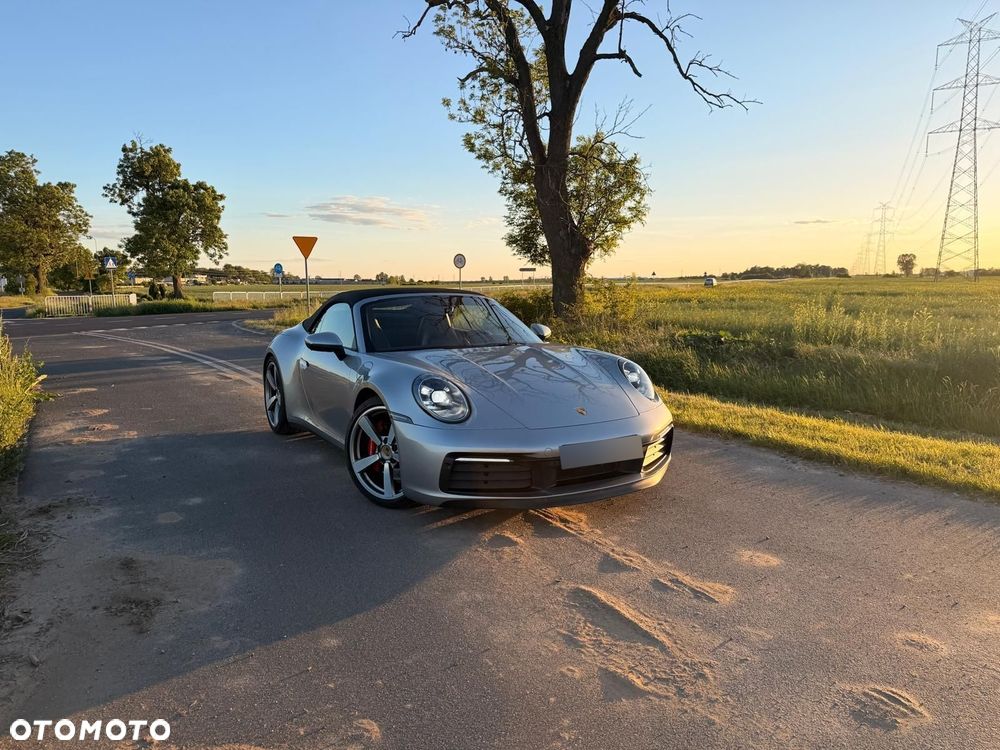 Porsche 911 Carrera 4S - 4