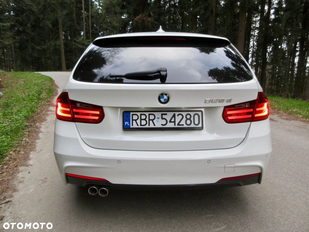 BMW Seria 3 325d M Sport - 29