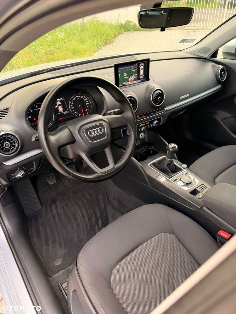 Audi A3 Sportback 1.6 TDI - 6
