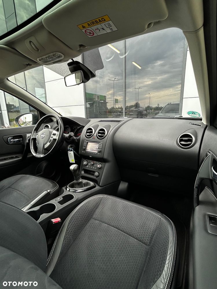 Nissan Qashqai - 11