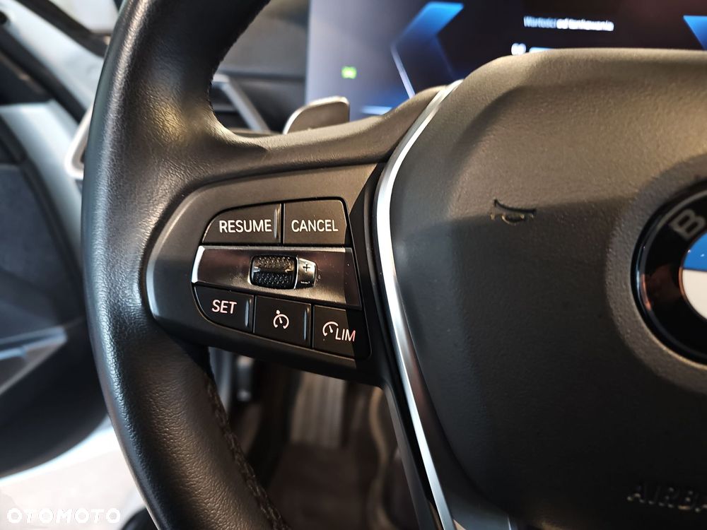 BMW Seria 3 318i Sport Line - 13