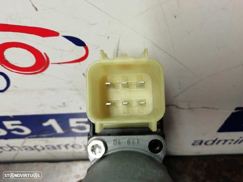 MOTOR ELEVADOR DE VIDRO FRONTAL ESQUERDO FORD FIESTA VI 2010 -8A6114A389B - 2