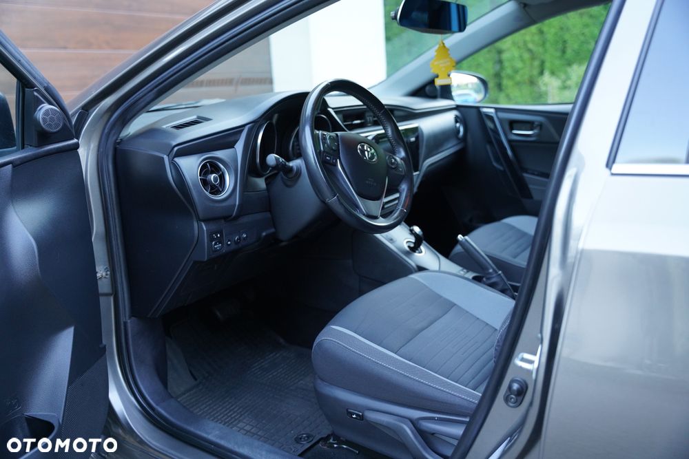 Toyota Auris - 23