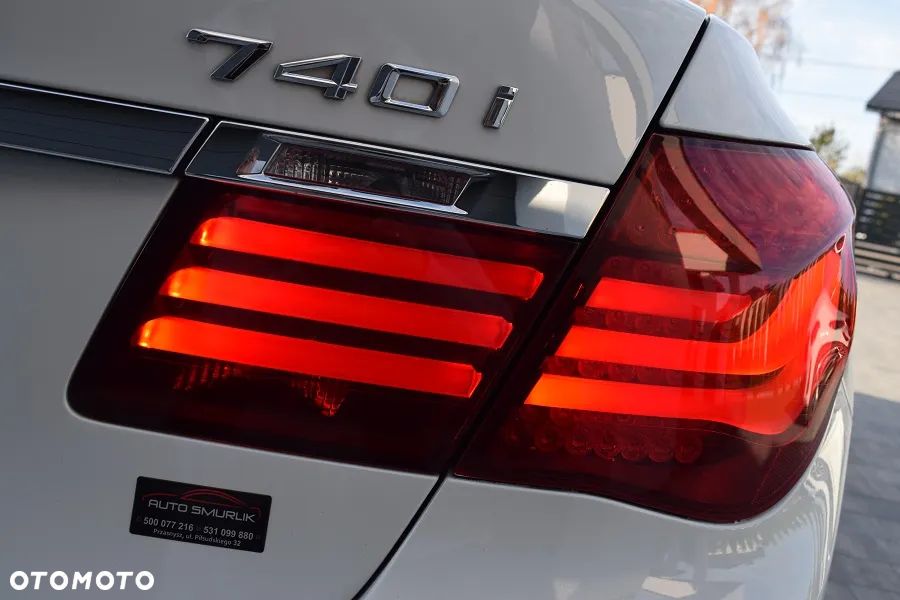 BMW Seria 7 740Li Edition Exclusive - 24