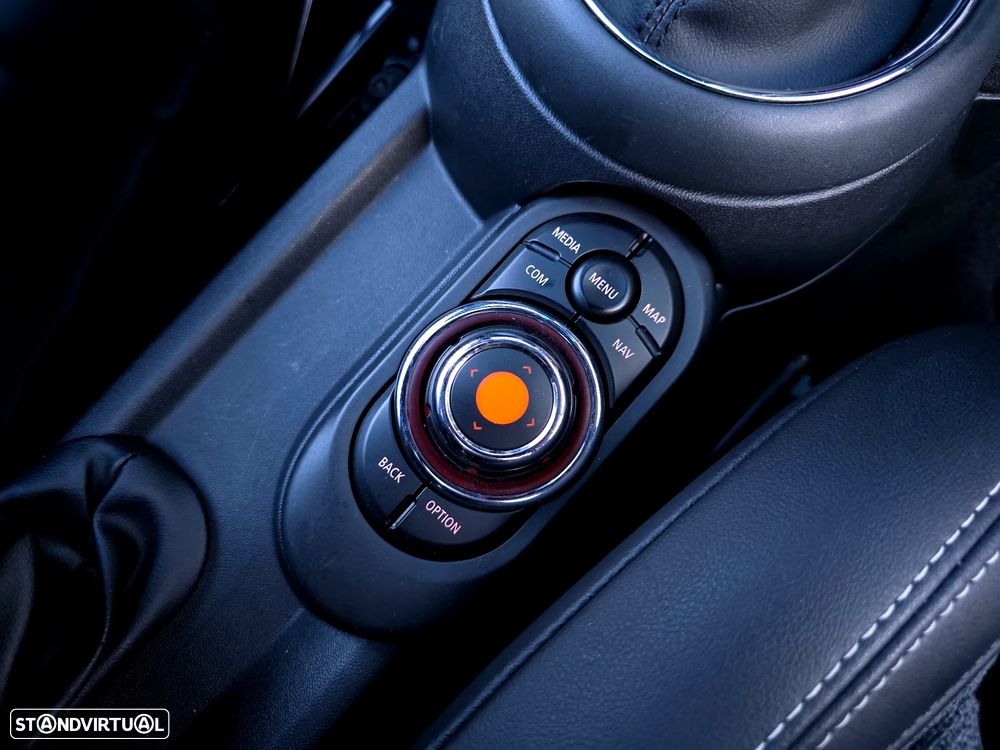 MINI Cabrio Cooper Auto. - 26