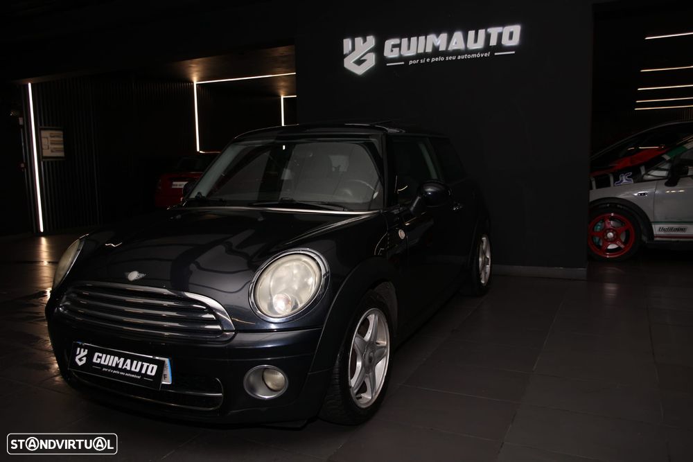 MINI 3 Portas Cooper D - 2