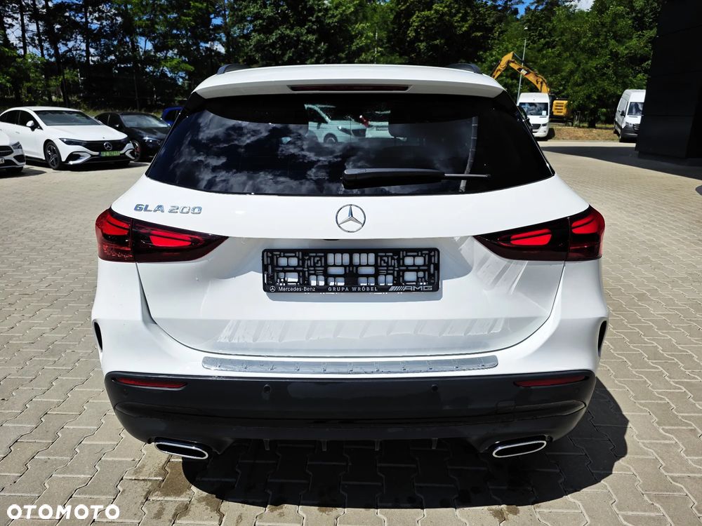 Mercedes-Benz GLA 200 AMG Line - 7