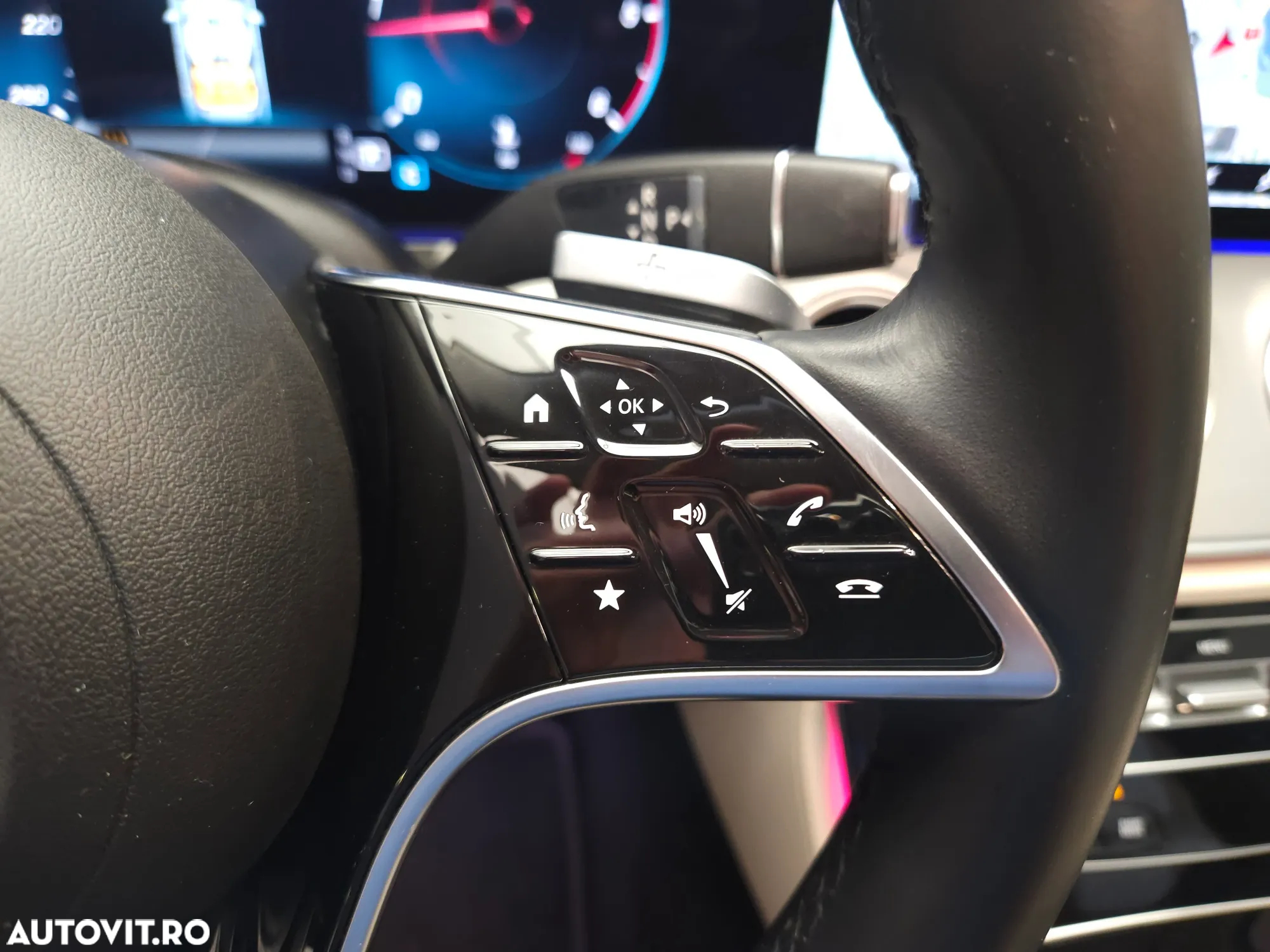Mercedes-Benz E 220 d 4Matic 9G-TRONIC Avantgarde - 18