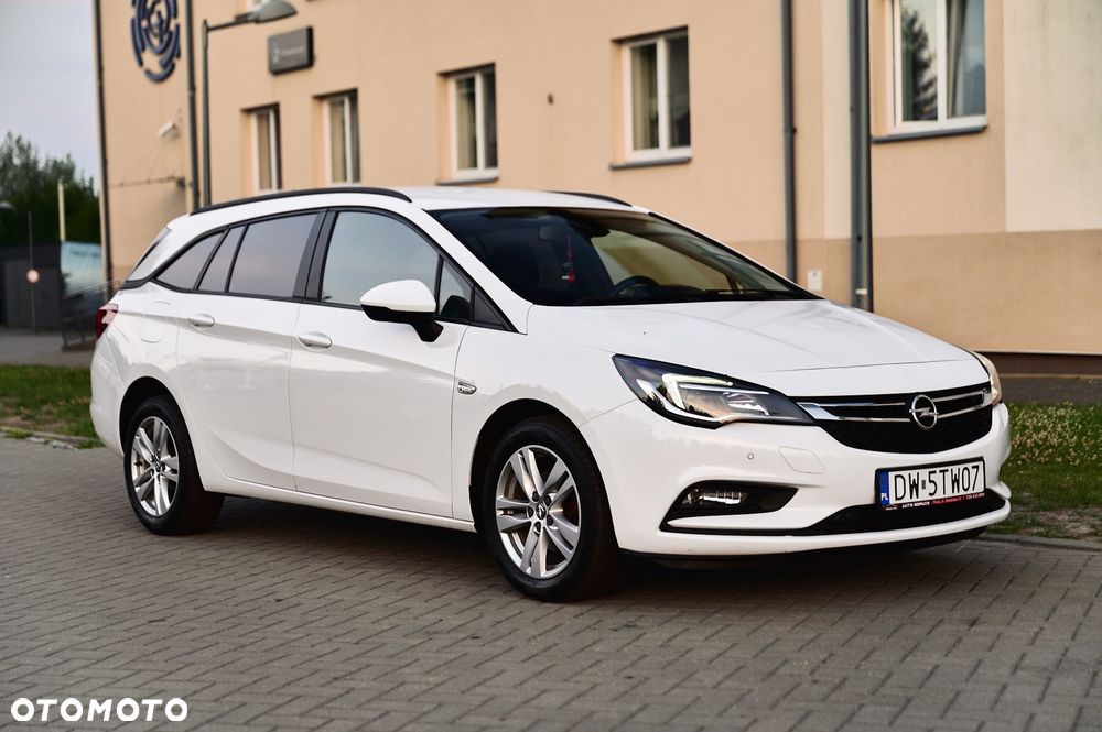 Opel Astra 1.6 CDTI Enjoy - 13