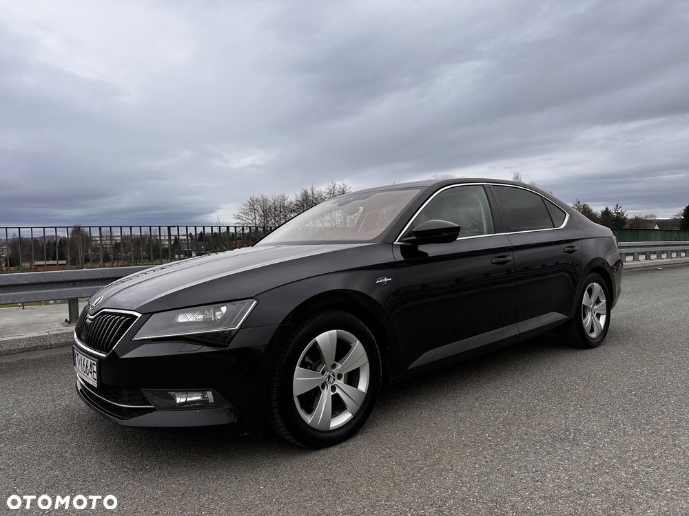 Skoda Superb 2.0 TDI L&K DSG - 9