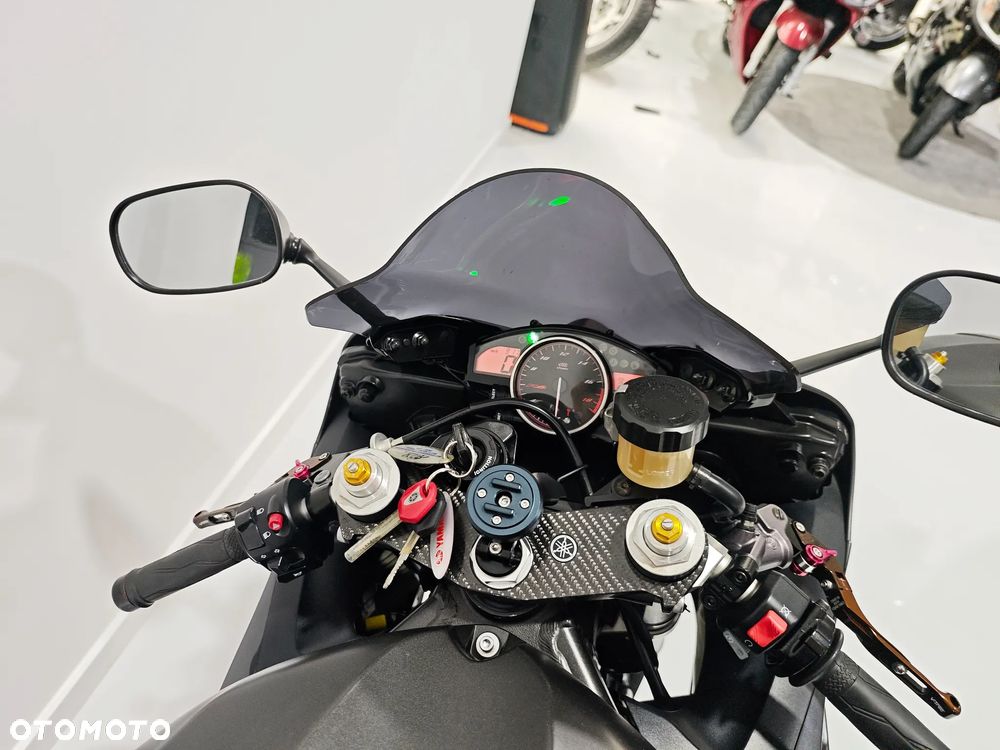 Yamaha R6 - 5