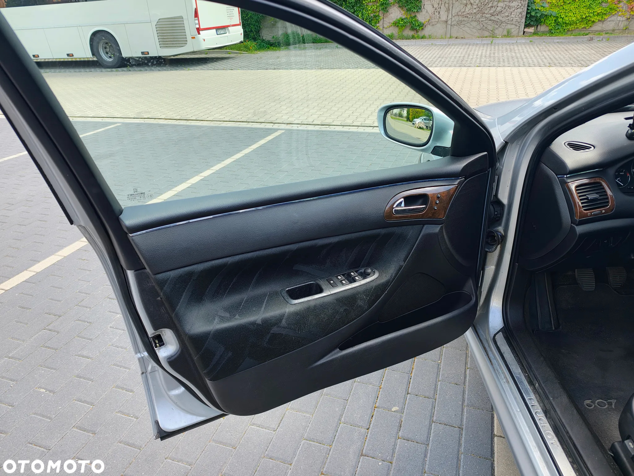 Peugeot 607 160 - 17