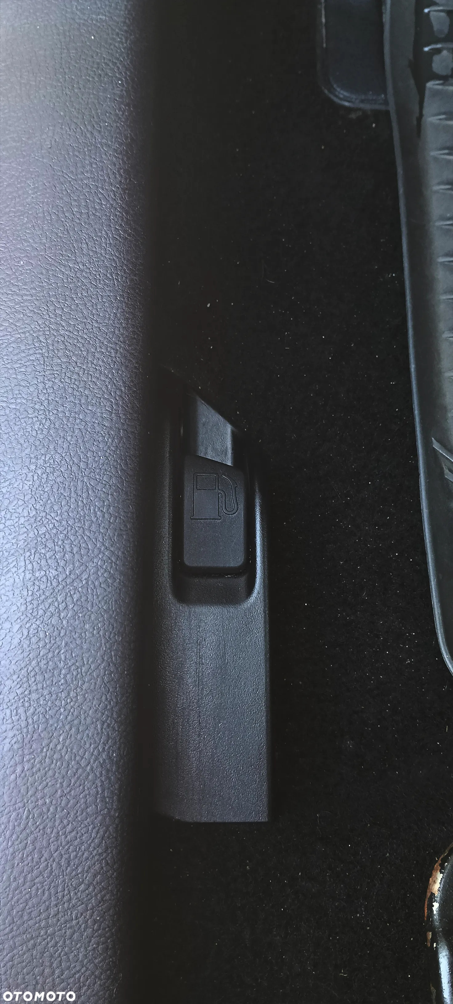 Toyota Auris 1.8 HSD Luna - 32