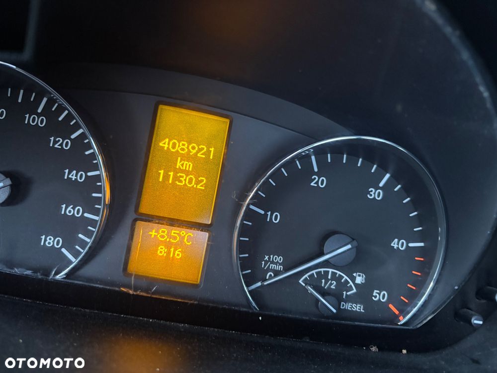 Mercedes-Benz Sprinter - 9