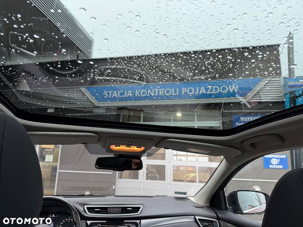 Nissan Qashqai 1.6 DCi 4x4 N-Connecta - 19