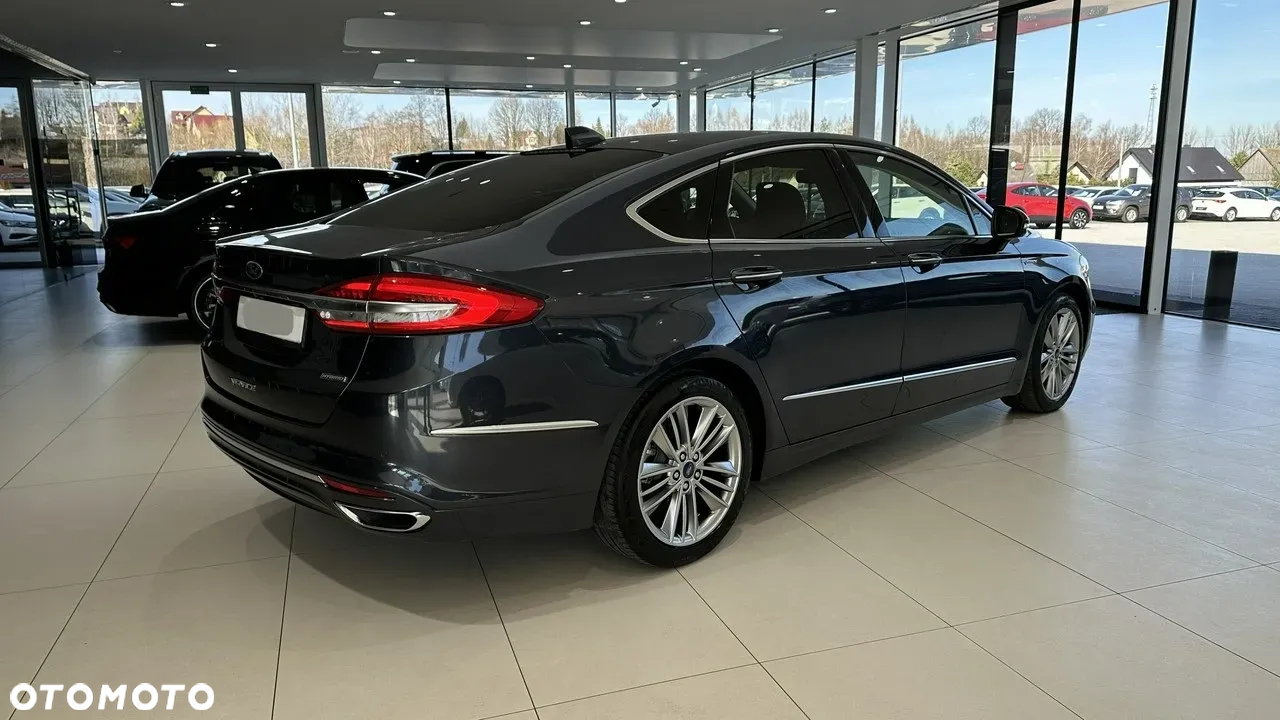 Ford Mondeo 2.0 Hybrid Titanium - 2