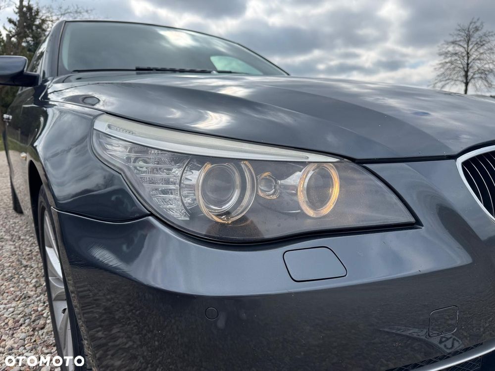 BMW Seria 5 520d Edition Exclusive - 17