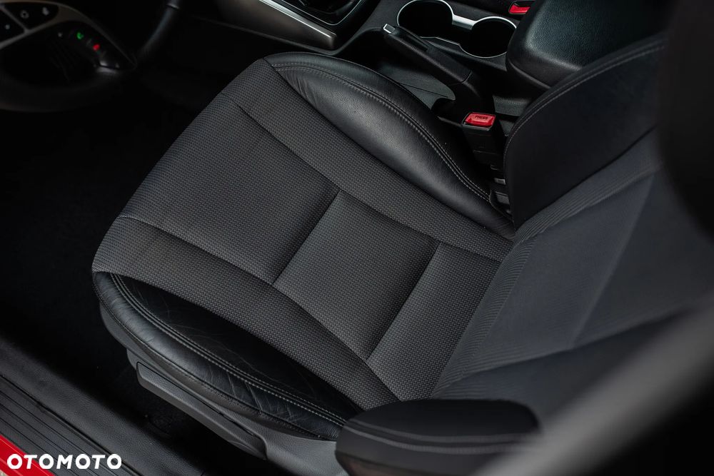 Hyundai i30 1.6 Fifa World Cup Edition - 25