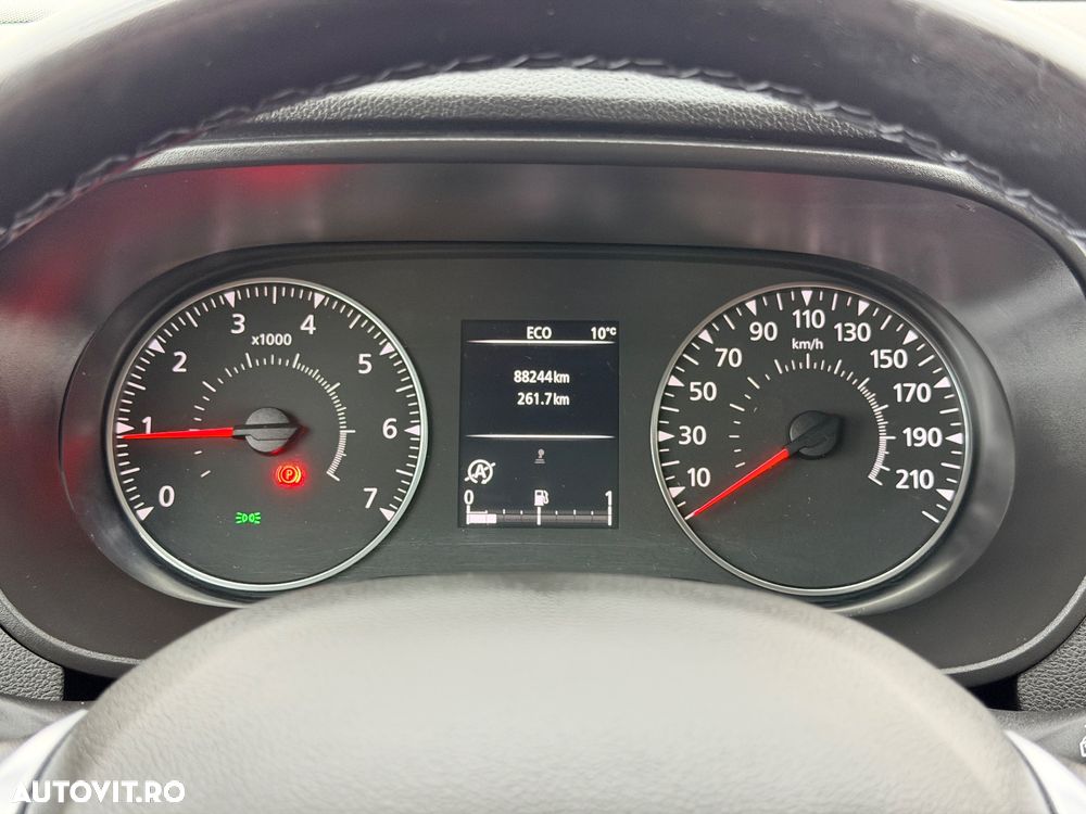 Dacia Duster TCe 100 Essential - 26