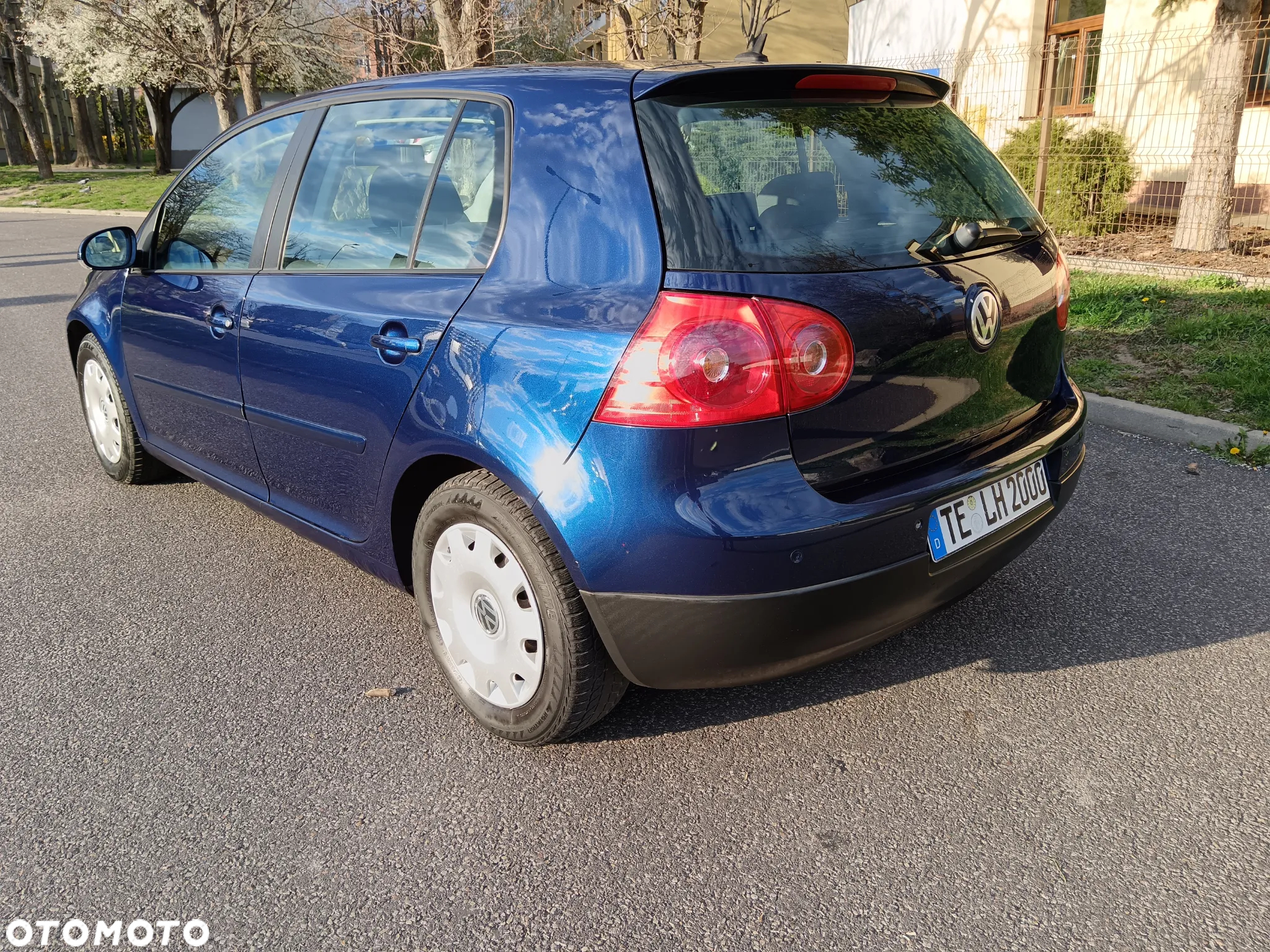 Volkswagen Golf 1.9 TDI Sportline - 16