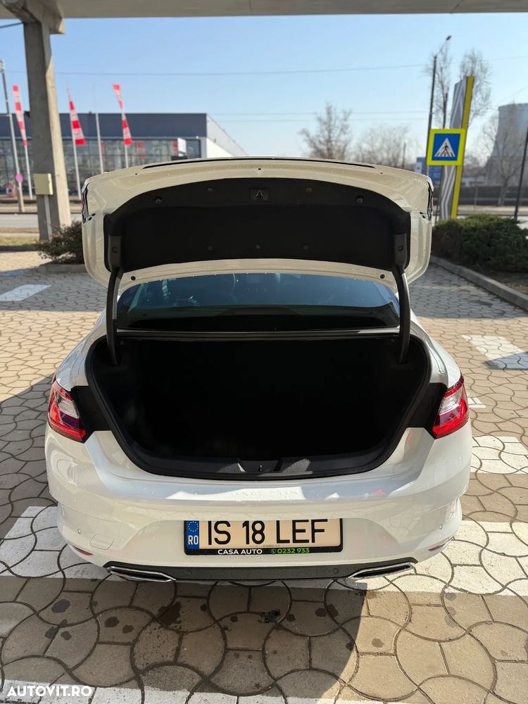 Renault Megane TCe 140 GPF EDC Techno - 9