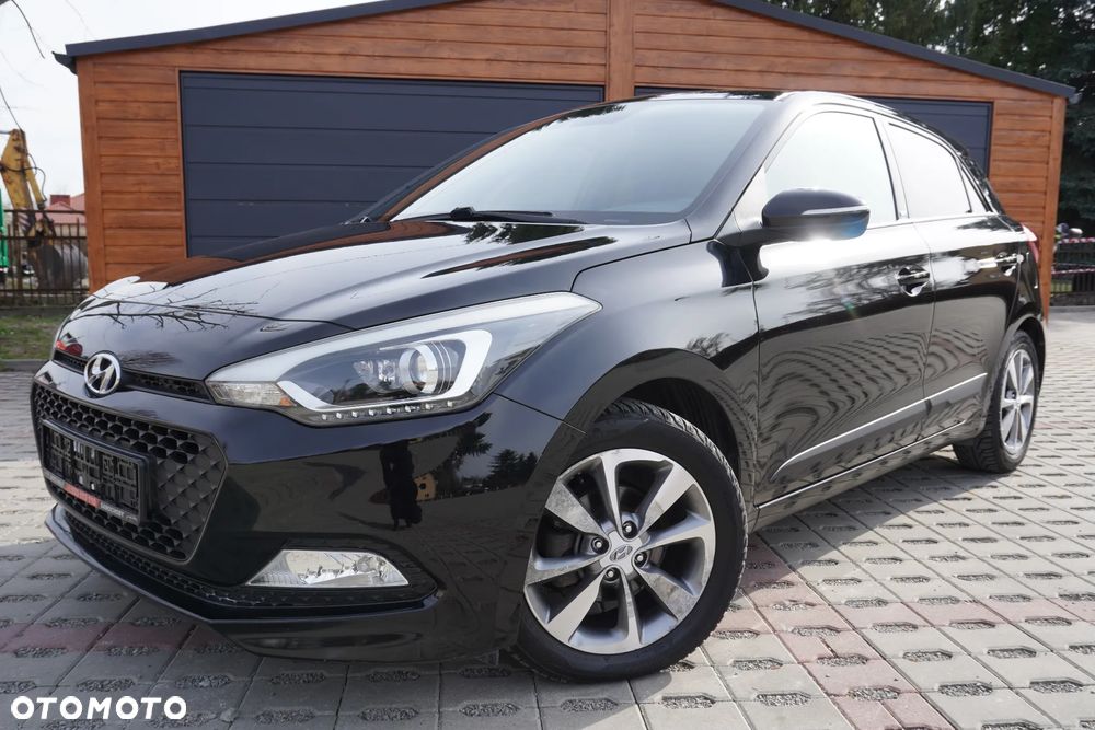 Hyundai i20 1.2 YES Gold - 12