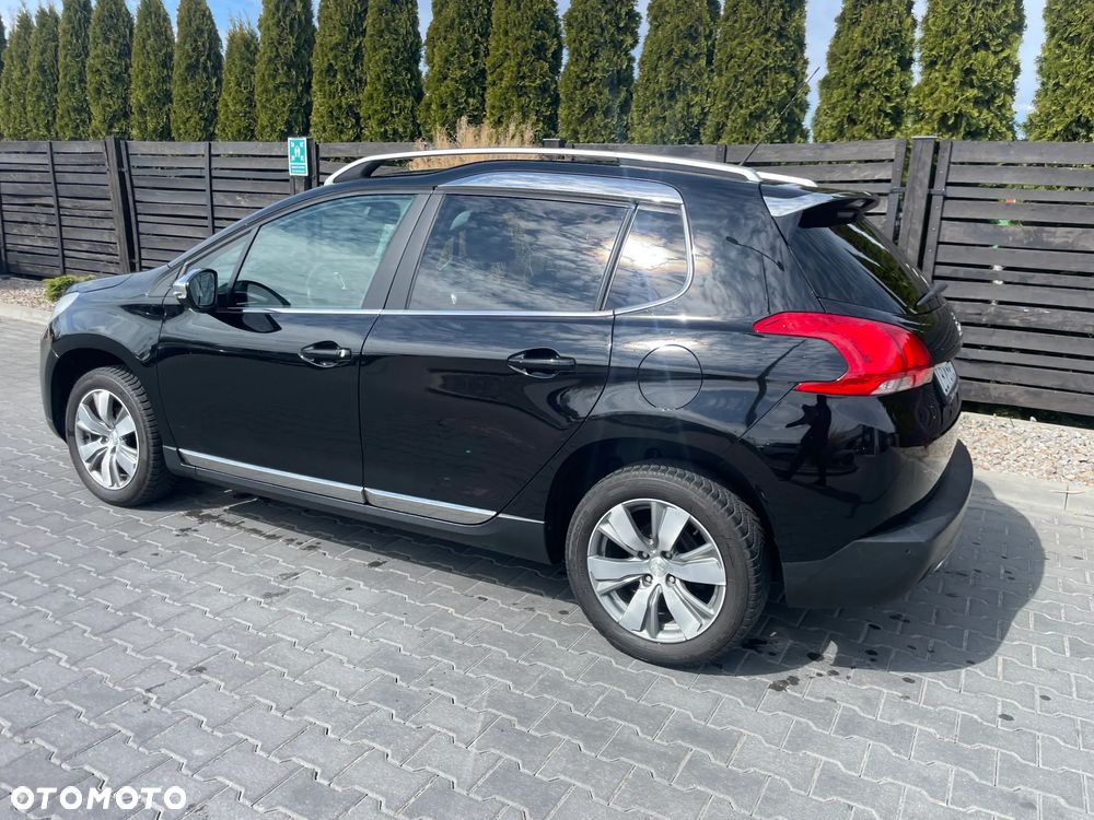 Peugeot 2008 1.2 Pure Tech Style EU6 - 3