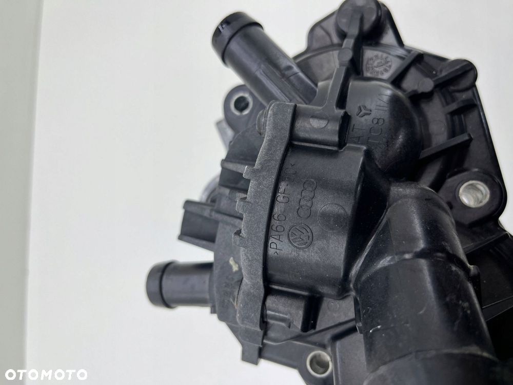 SKODA FABIA III POMPA WODY TERMOSTAT 04C121042C - 2