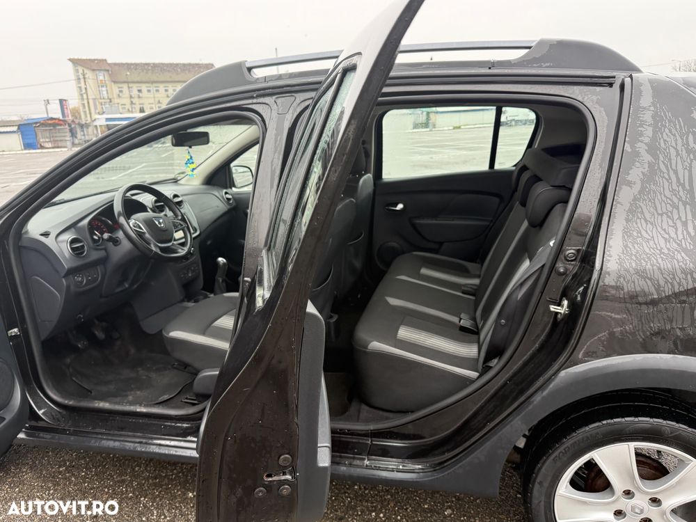 Dacia Sandero Stepway TCe 90 (S&S) Celebration - 7