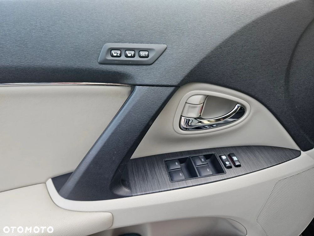 Toyota Avensis 2.2 D-CAT Prestige - 29