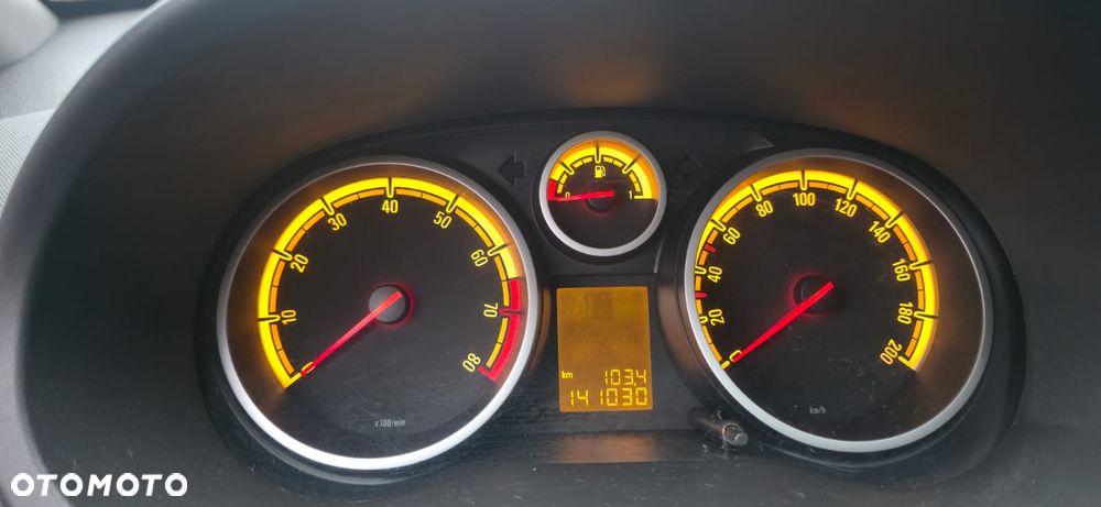 Opel Corsa - 13