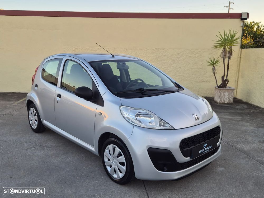 Peugeot 107 1.0 Trendy - 1