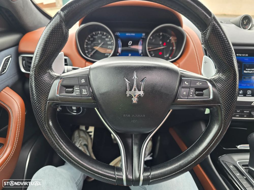 Maserati Levante - 15