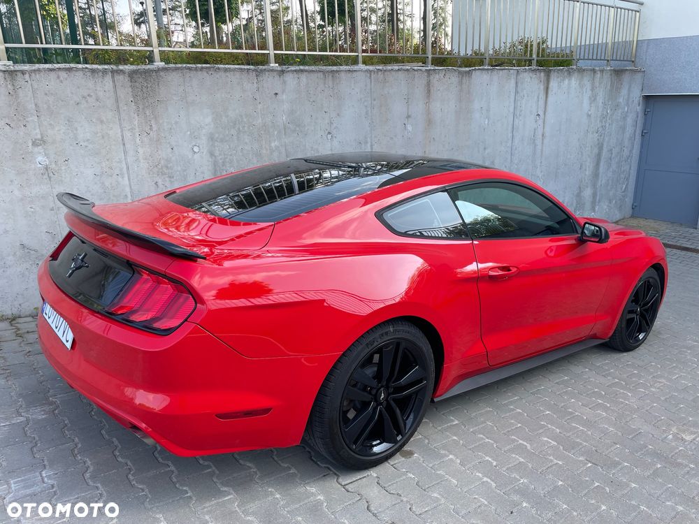 Ford Mustang - 3