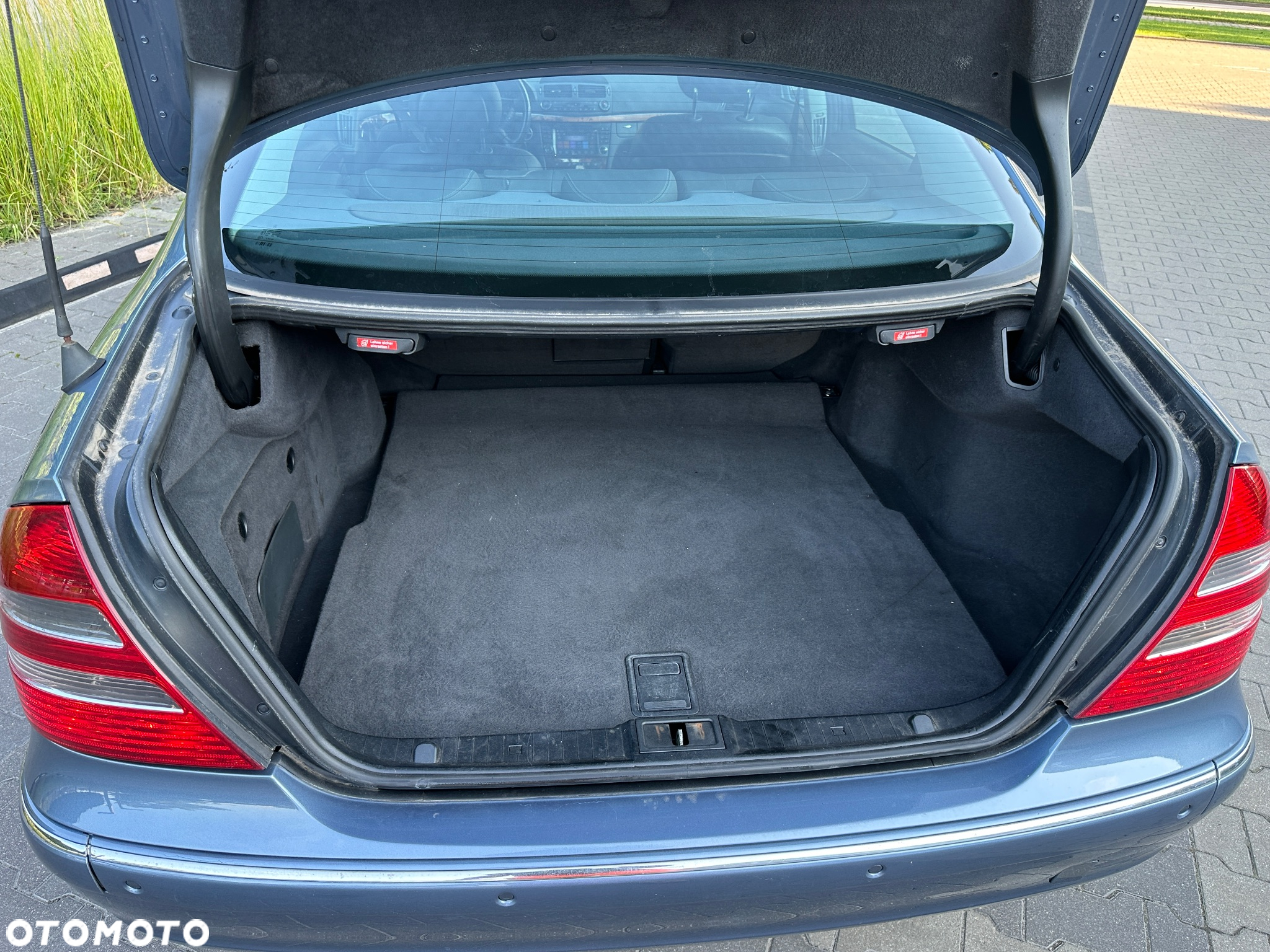 Mercedes-Benz Klasa E 320 4-Matic T Elegance - 33