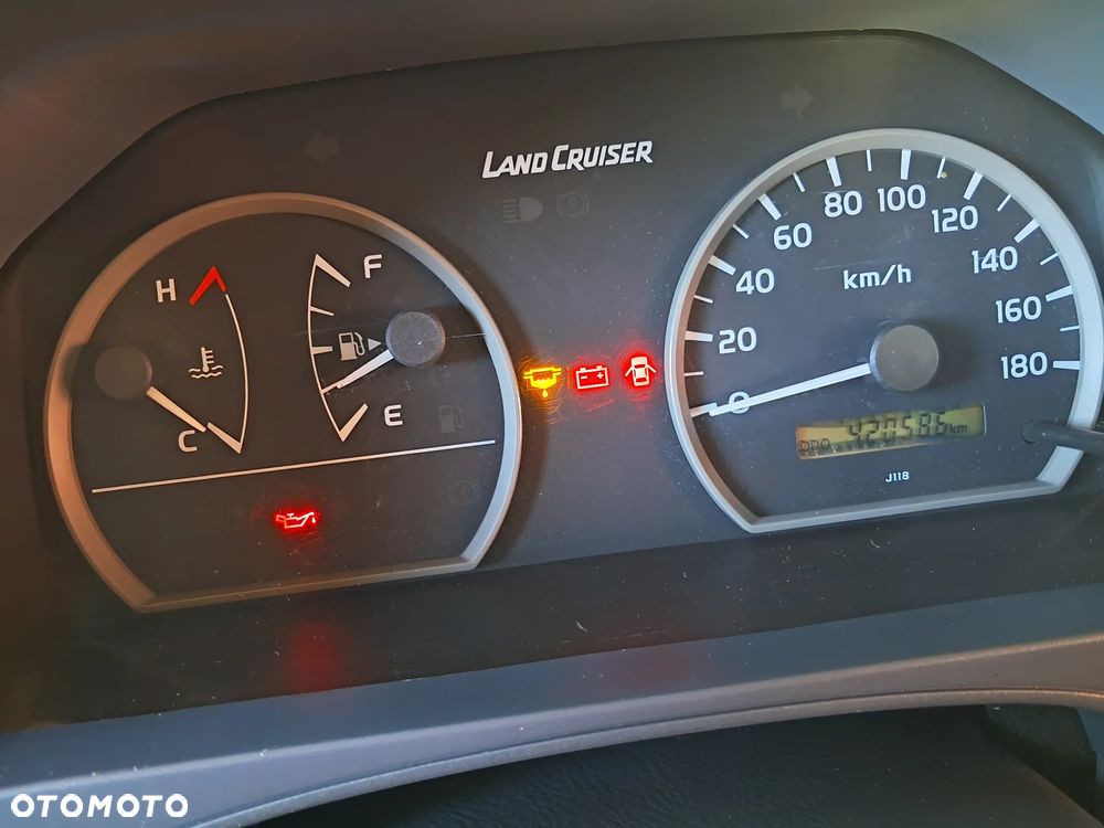 Toyota Land Cruiser LJ70 - 16